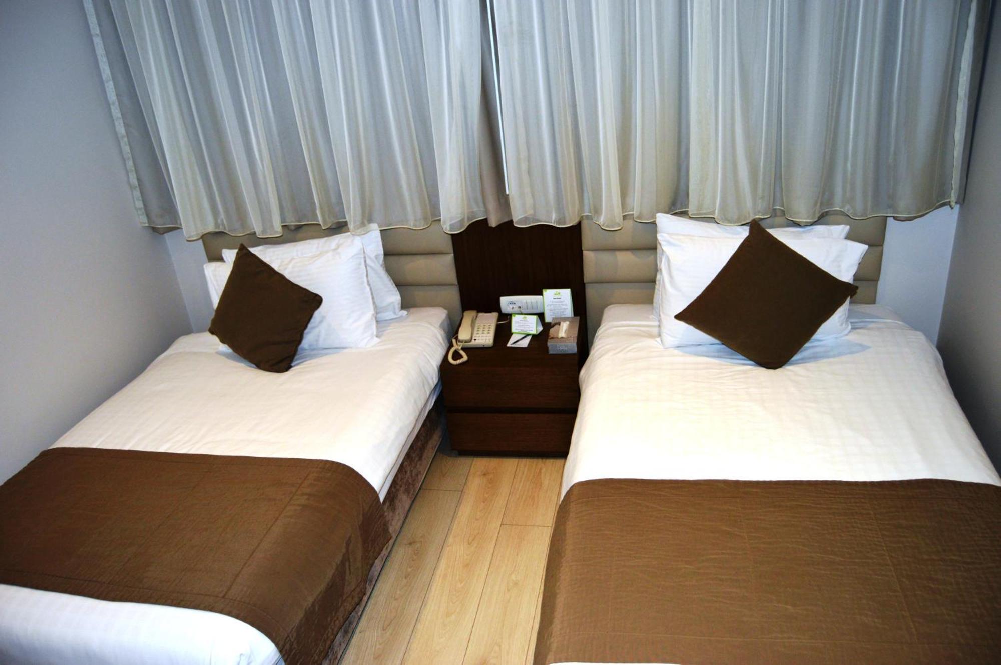 Country Lodge Hotel & Resort Бейрут Номер фото
