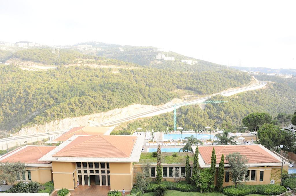 Country Lodge Hotel & Resort Бейрут Екстер'єр фото